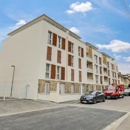 Appartement F2 de haut standing en hypercentre avec jardin privé à 270 m de la Gare de MANTES ! Esterno foto